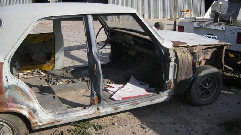 Retiraron 11 vehículos chatarras abandonados en el vía publica