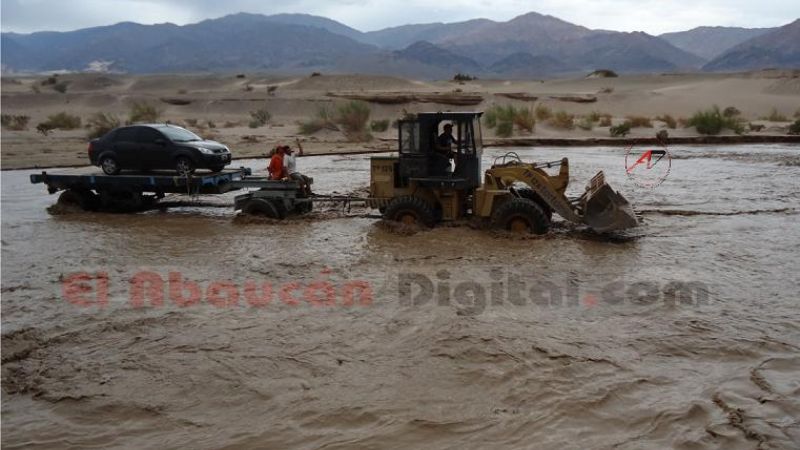 Impresionante operativo para asistir a turistas varados en las Termas 