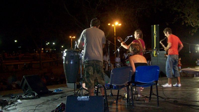 El “Arte joven”, unió música y expresión artística en La Alameda