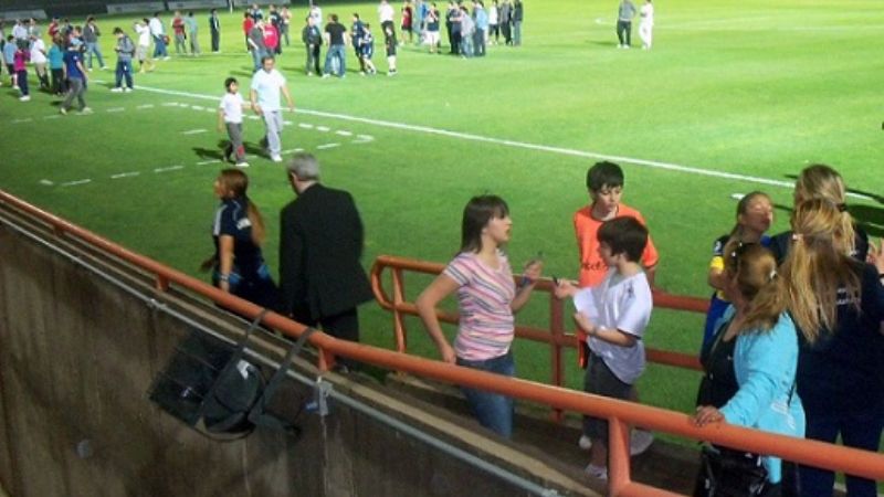 Restablecen la energía  eléctrica en el estadio Bicentenario