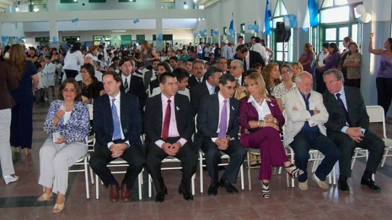 Corpacci inauguró el ciclo lectivo 2012 y anunció la creación de más escuelas