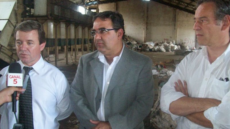 Jalil inspeccionó la planta de tratamiento de residuos 