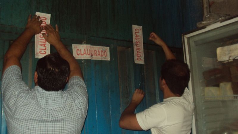 Clausuran comercios en Valle Viejo