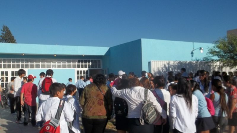 Darían inicios las clases en la escuela de las 500 