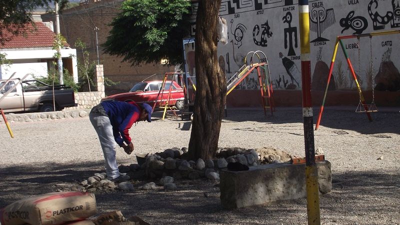 Remodelaciones en Plazoleta de Esquiú y Moreno