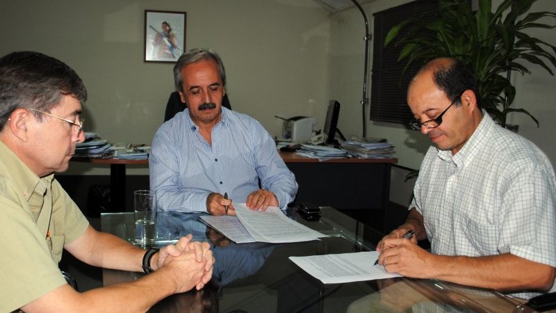 Convenio de Asistencia Técnica entre Servicios Públicos y el Centro de Ingenieros