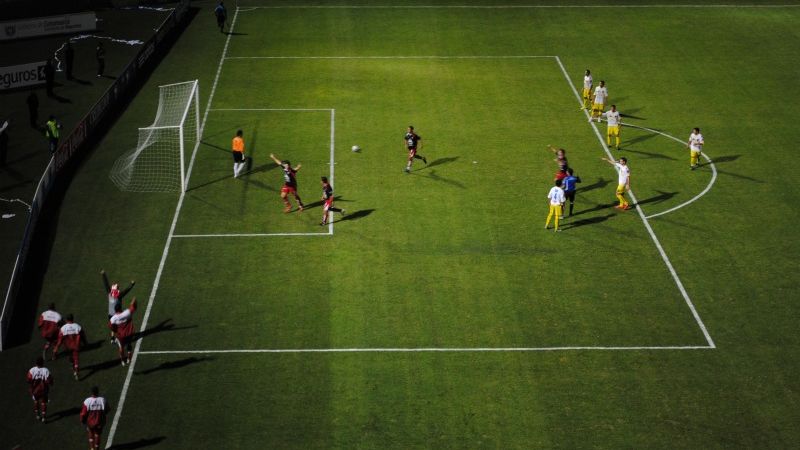 Con una goleada, se acabó el sueño de Policial