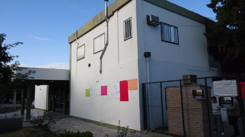 Estudiantes tomaron la Facultad de Ciencias de la Salud