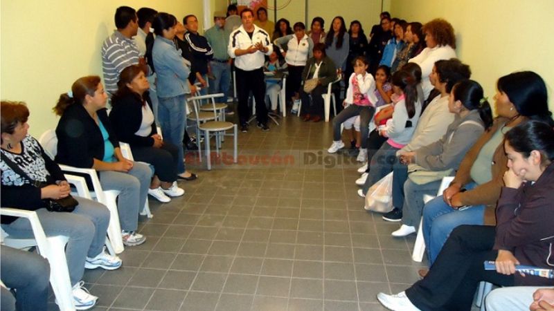 Trascendental reunión entre padres autoconvocados y docentes 