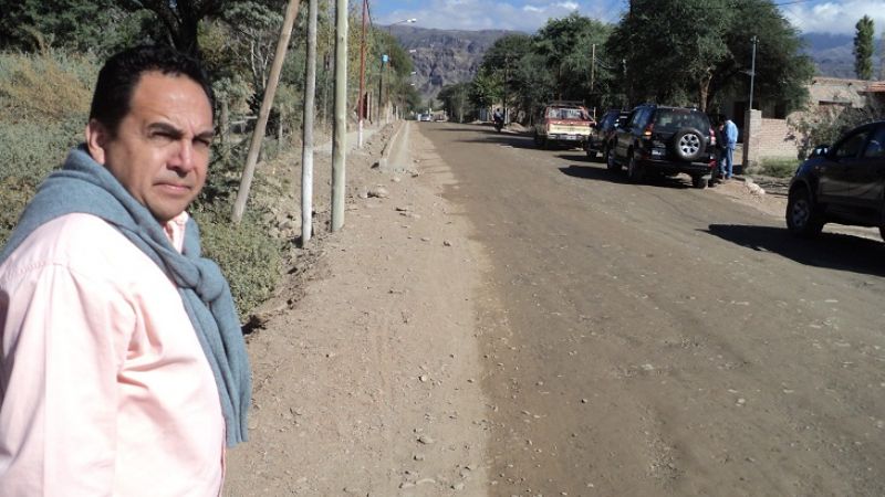 Avanza la obra de pavimentación que va hacia el Cerrito