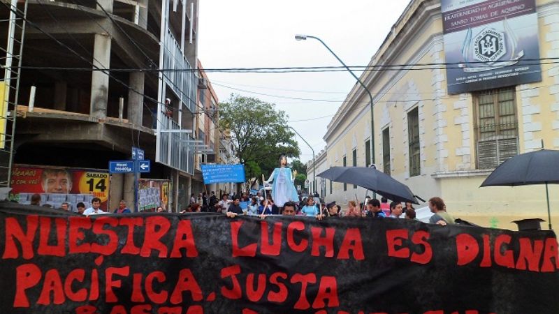 Los docentes indignados siguen intransigentes