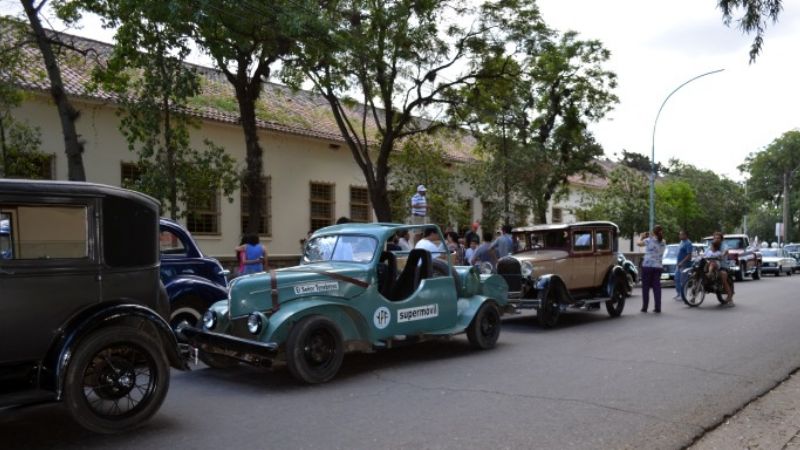 Exitosa “Vista a la Siete Capillas” de los Autos de Época Catamarca