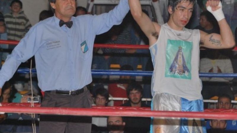 Triunfo por puntos de Bazán y el regreso de Barrionuevo