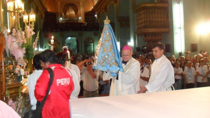 La Virgen bajó desde el Camarín para presidir las fiestas en su honor