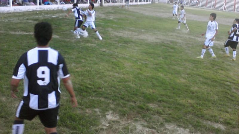 Santo Domingo y Tinogasta Central ganaron por el Provincial