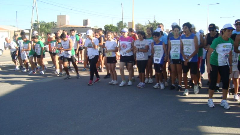 Mega maratón “Amigos del Atletismo”