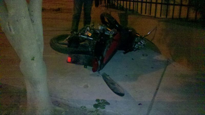 Una camioneta chocó con una moto