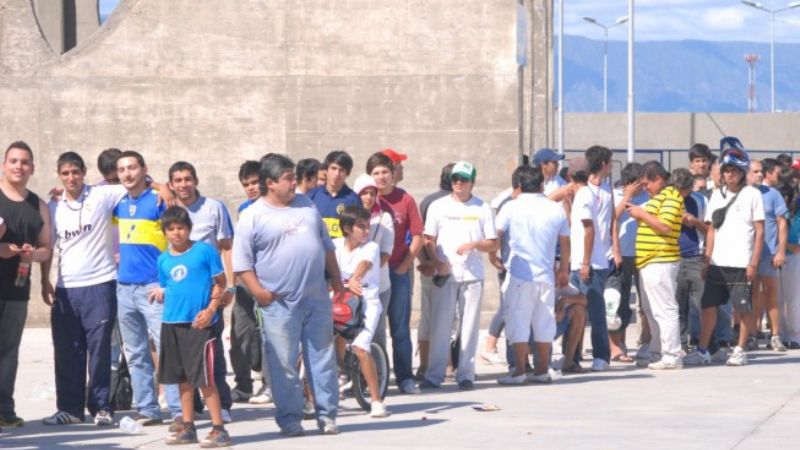 Los hinchas de Boca ya palpitan el choque contra Olimpo en el Bicentenario