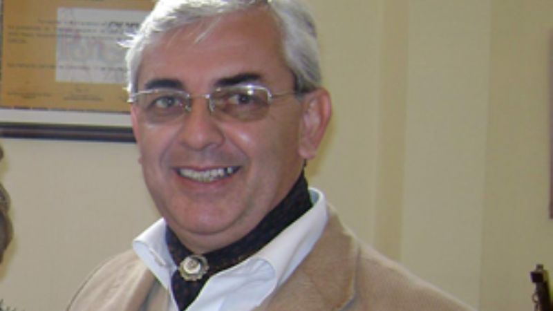 Valdez recibió $300.000 por \"desequilibrio financiero\"