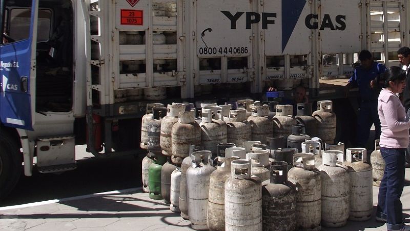 Acuerdo para fijar precio de garrafa social a $120