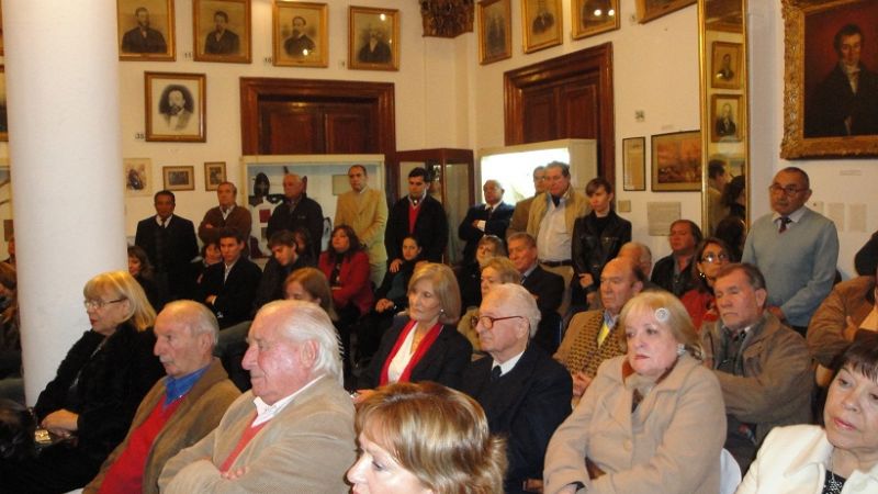 Presentaron la biografía del ex gobernador Armando Casas Nóblega  