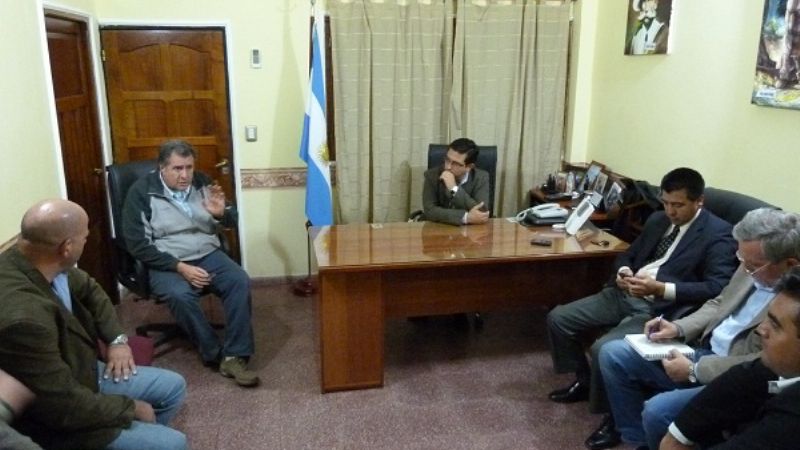 Autoridades de Gobierno visitaron al intendente de Andalgalá