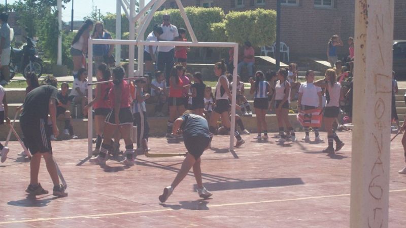 Encuentro Amistoso de las Escuelas de Hockey Social