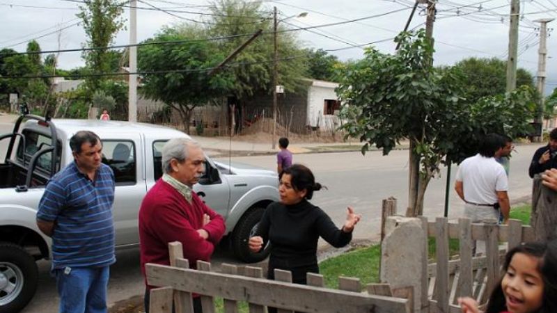 EC inicia normalización de conexiones en el B° Santa Marta