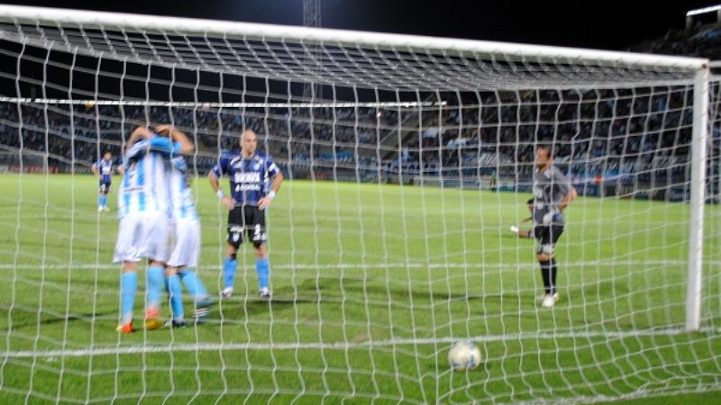 Tristeza "decana" tras la fiesta en las tribunas