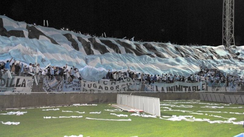 Tristeza "decana" tras la fiesta en las tribunas