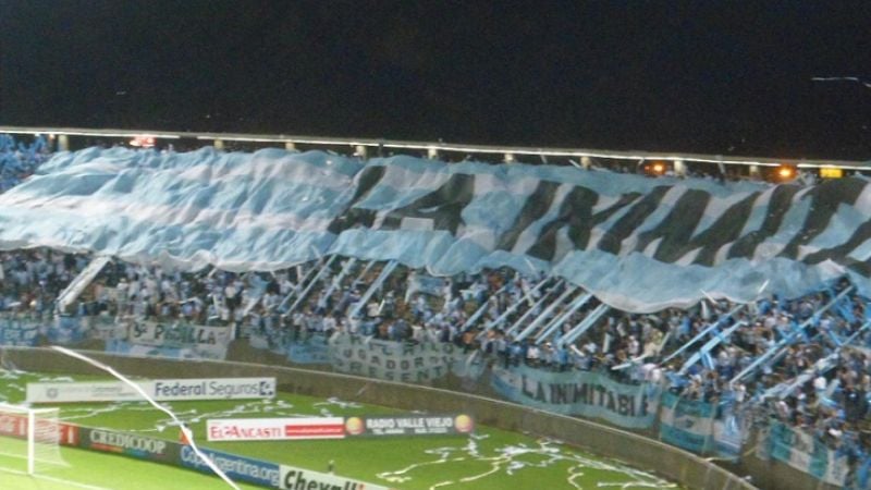 Terminó festejando Racing, pero la fiesta fue tucumana