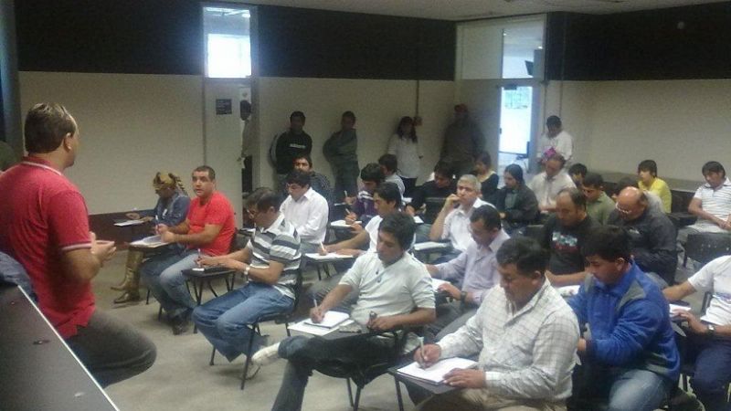 Brumec se reunió con directores de Deportes de todos los municipios  