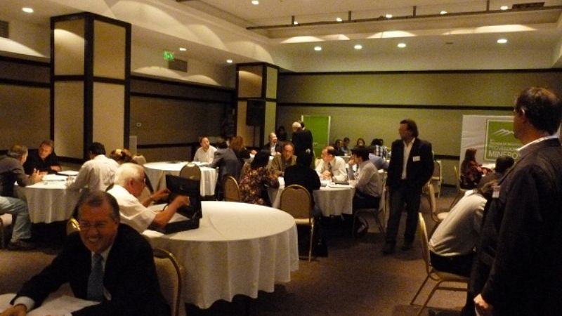 Exitosa ronda de negocios de proveedores mineros