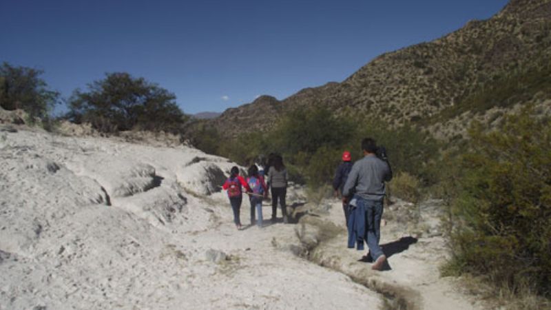 Visita a la escuela de Los Saltos