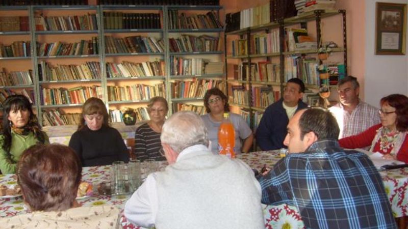 Concejales brindan apoyo a la Biblioteca “Unión y Progreso”