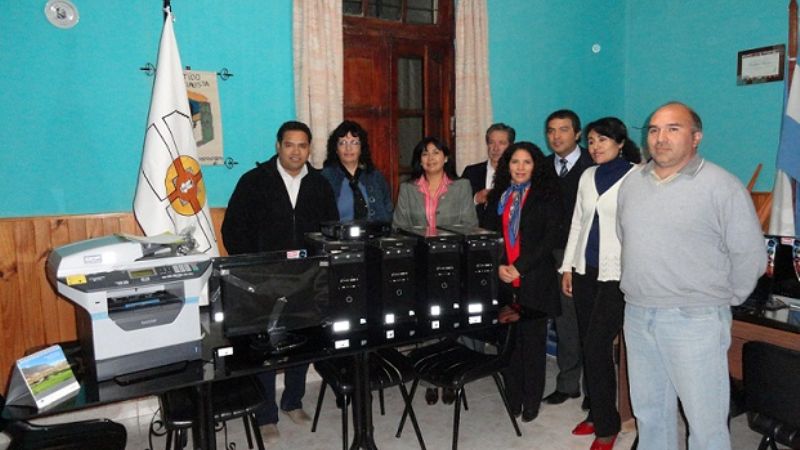 Minera Alumbrera entregó equipamiento al CD santamariano