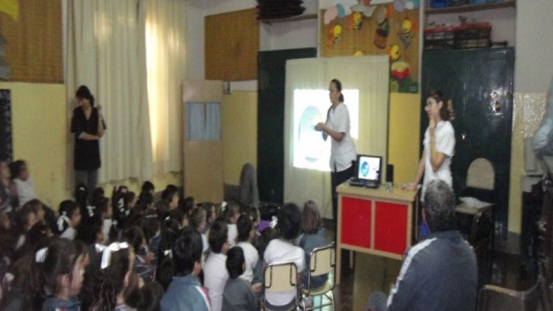 Charlas en escuela sobre la importancia del lavado de manos