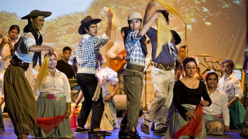 Capayán mostró jóvenes valores artísticos en el Cine Teatro Catamarca