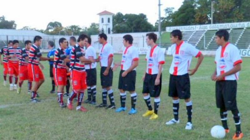Estudiantes, Rivadavia y Tesho líderes en Capital 