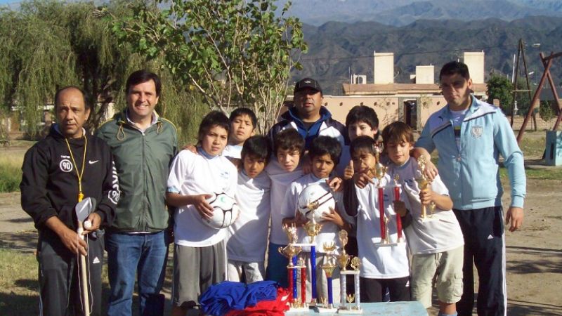 Entrega de elementos y trofeos