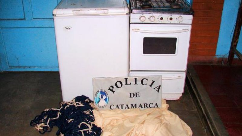 Encuentran varios elementos en un descampado