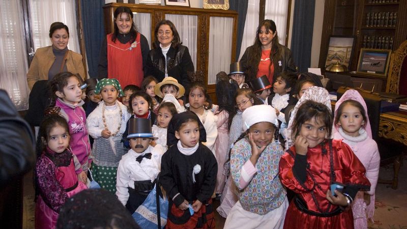Niños de jardín de infantes visitaron a la Gobernadora