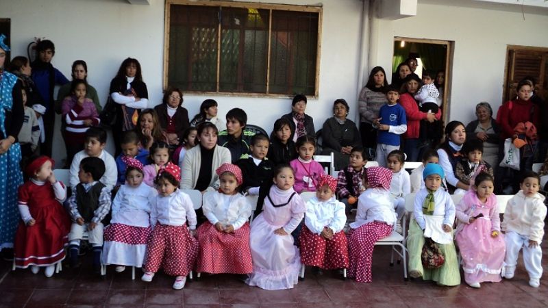 Los chicos también festejaron el 25 de Mayo en Santa María