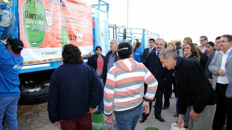 Entrega de “garrafas para todos”