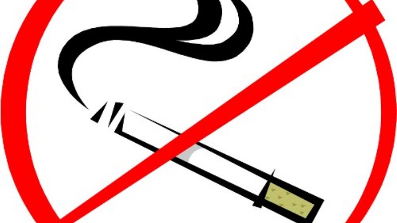 Una golosina por un cigarrillo