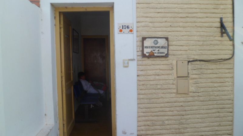 Hombre intentó agredir con cinto a un niño