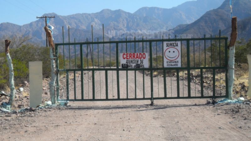 Se robaron portón de ingreso a las Termas “La Aguadita”