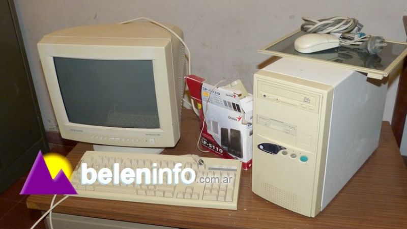 Belén: encuentran computadora tirada en un baldío