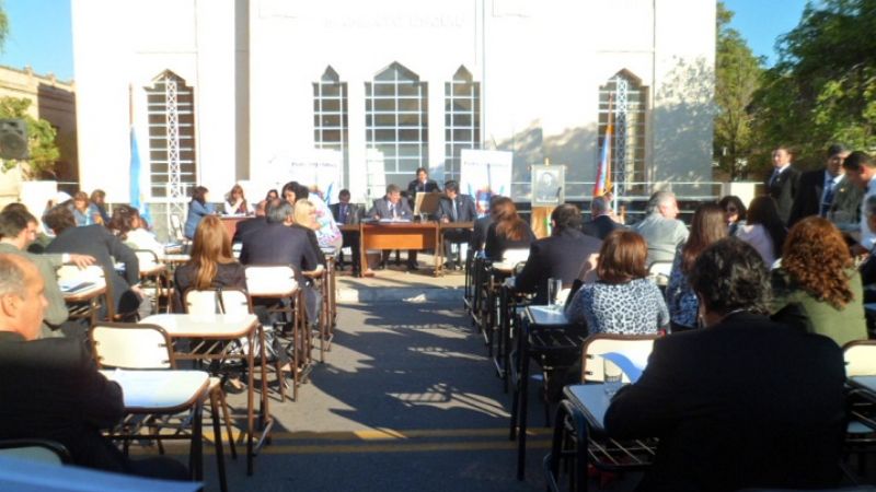 Comenzó la sesión de Diputados en FME