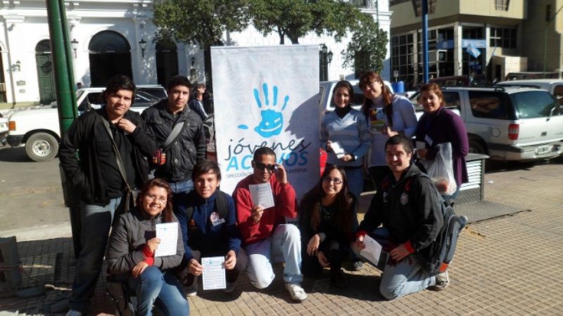 Jóvenes continúan con actividades del Programa “Ciudad Limpia”